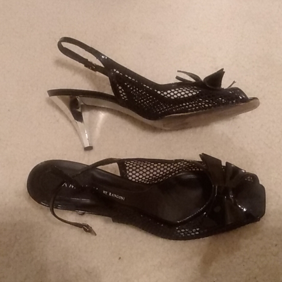 Shoes - Picture 2 of 7